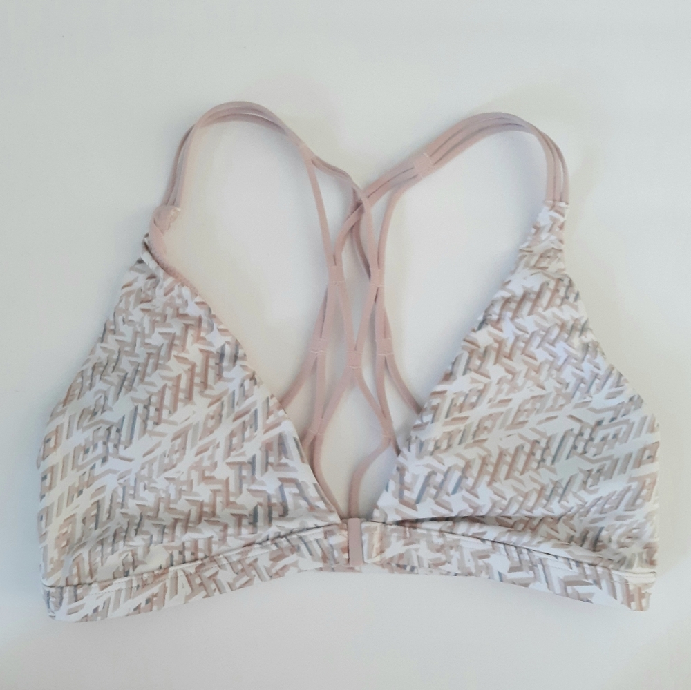 VS Front Close Sports Bra